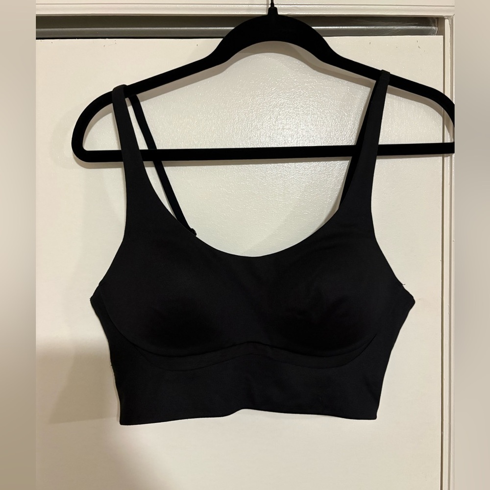 Victoria’s Secret Allegro Medium Support Sport Bra with Mesh Detail